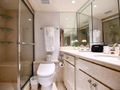 IMPULSE Broward 87 - master cabin bathroom IMPULSE Broward 87 - master cabin bathroom