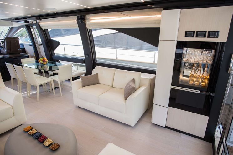 Charter Yacht ALYSS - Azimut 72 Fly - 4 Cabins - Sibenik - Split - Dubrovnik - Croatia