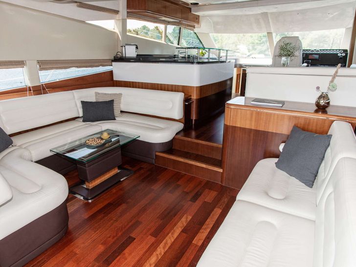 LE CHIFFRE - Galeon 640 Fly,saloon seating LE CHIFFRE - Galeon 640 Fly,saloon seating