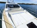 MINI TOO - Azimut 55S,bow bronzing area MINI TOO - Azimut 55S,bow bronzing area