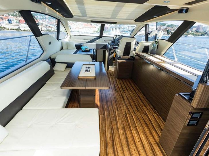 MINI TOO - Azimut 55S,main saloon wide shot MINI TOO - Azimut 55S,main saloon wide shot