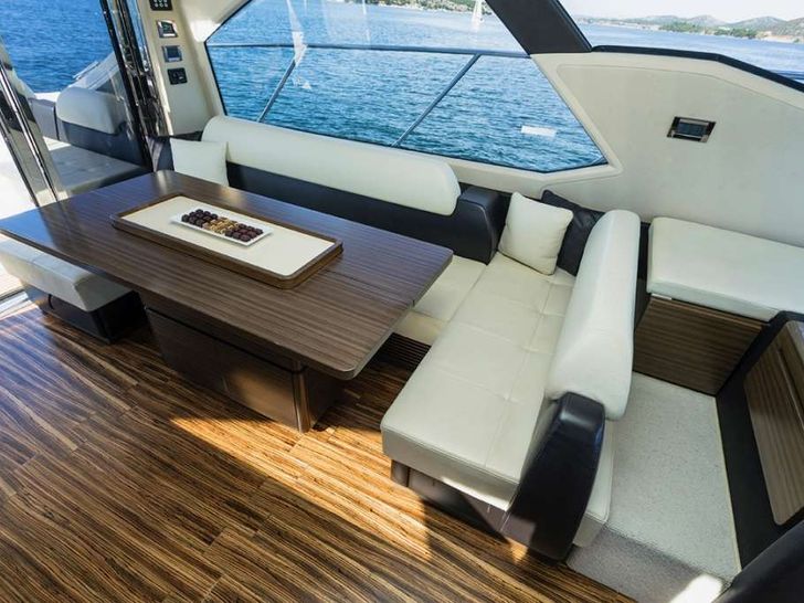 MINI TOO - Azimut 55S,indoor dining area MINI TOO - Azimut 55S,indoor dining area