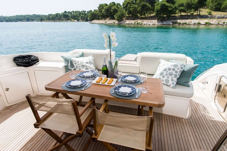 Charter Yacht SKYFALL - Azimut 47 Fly - 3 Cabins - Sibenik - Split - Croatia