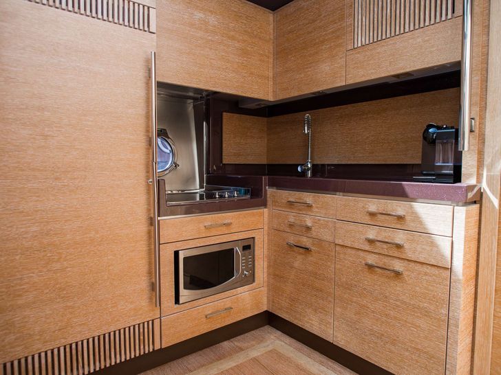 SKYFALL - Azimut 47 Fly,galley SKYFALL - Azimut 47 Fly,galley