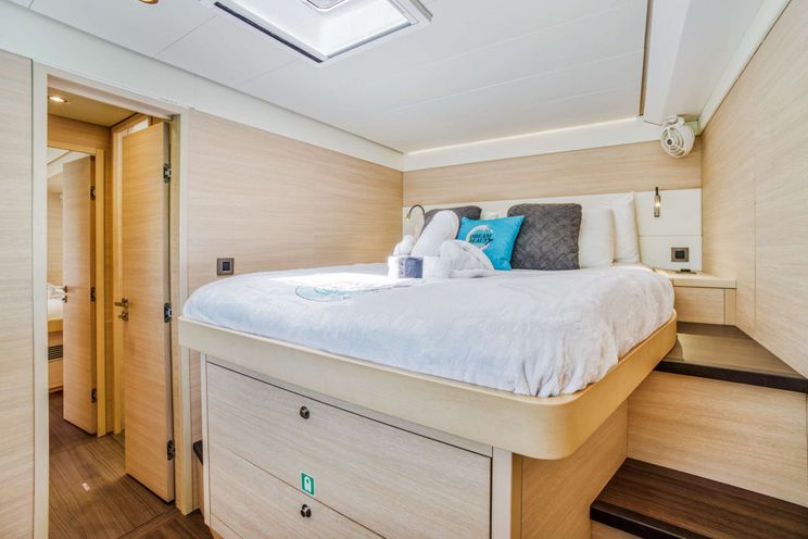 Charter Yacht DREAM BEAUTY - Lagoon 620 - 5 Cabins - Nassau - Exumas - Bahamas