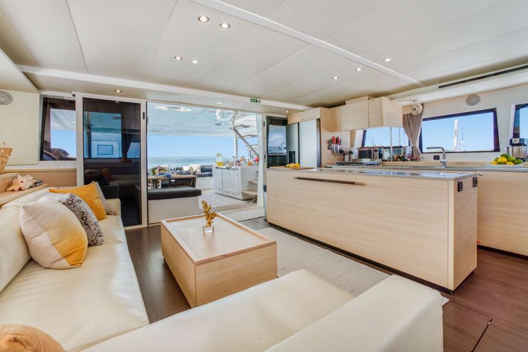Charter Yacht DREAM BEAUTY - Lagoon 620 - 5 Cabins - Nassau - Exumas - Bahamas
