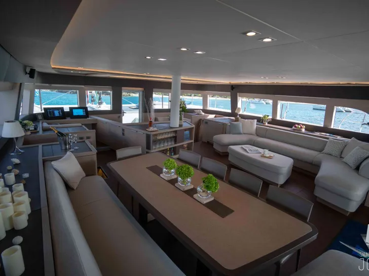 JOY Lagoon Seventy 7 - saloon JOY Lagoon Seventy 7 - saloon