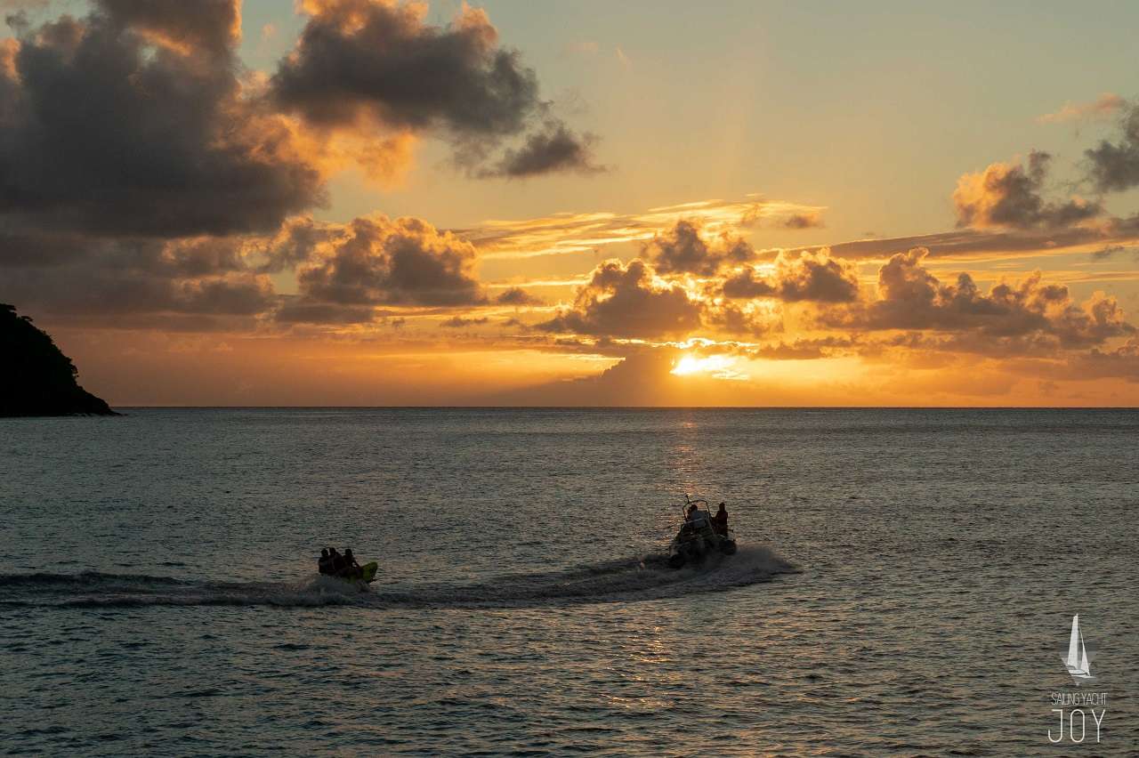 JOY Lagoon Seventy 7 - sunset view