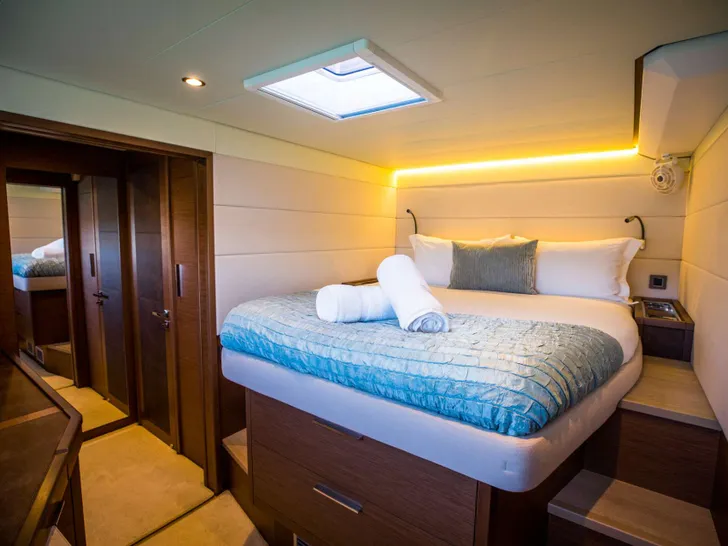 LADY FIONA Lagoon 620 Essence - VIP cabin 1 LADY FIONA Lagoon 620 Essence - VIP cabin 1