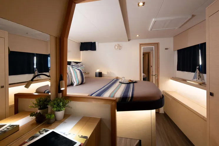 Charter Yacht NEW HORIZONS 2 - Fountaine Pajot Saba 50 - 5 Cabins - Athens - Mykonos - Paros - Cyclades - Greece