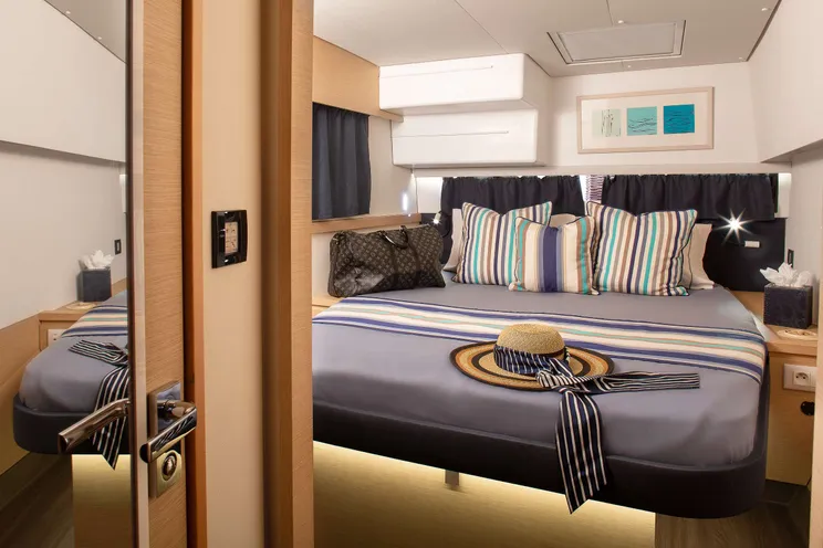 Charter Yacht NEW HORIZONS 2 - Fountaine Pajot Saba 50 - 5 Cabins - Athens - Mykonos - Paros - Cyclades - Greece