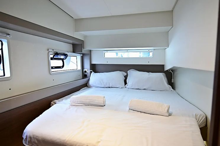 Charter Yacht SATISFACTION - Bali 4.2 - 4 Cabins - Salerno - Capri - Positano - Amalfi Coast - Italy