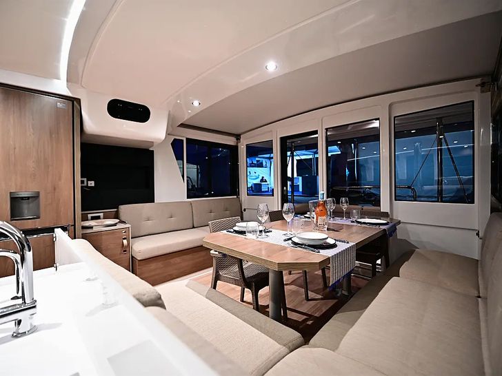 SERENITY - Saloon SERENITY - Saloon