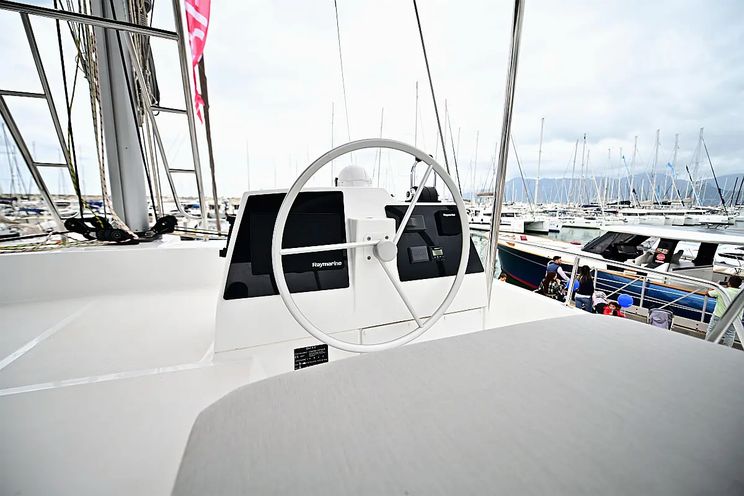 Charter Yacht ARCHE IV - Bali 4.8 - 5 cabins - Italy - Salerno