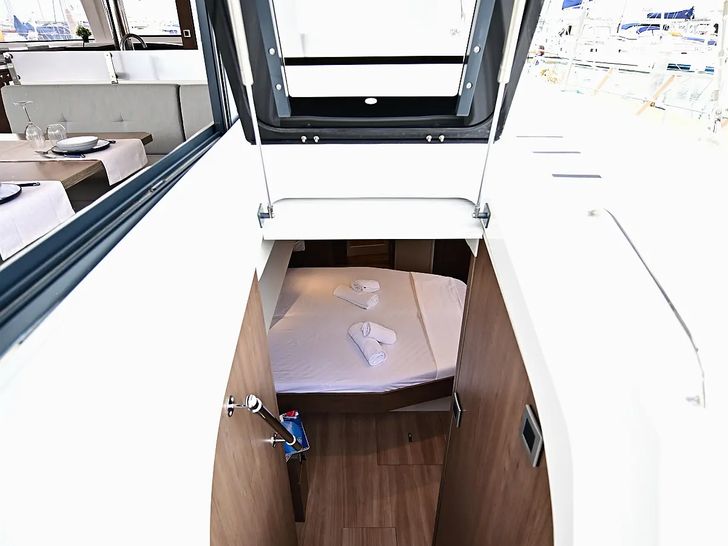 ARCHE IV - Double cabin ARCHE IV - Double cabin