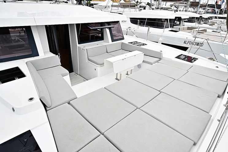 Charter Yacht ARCHE IV - Bali 4.8 - 5 cabins - Italy - Salerno