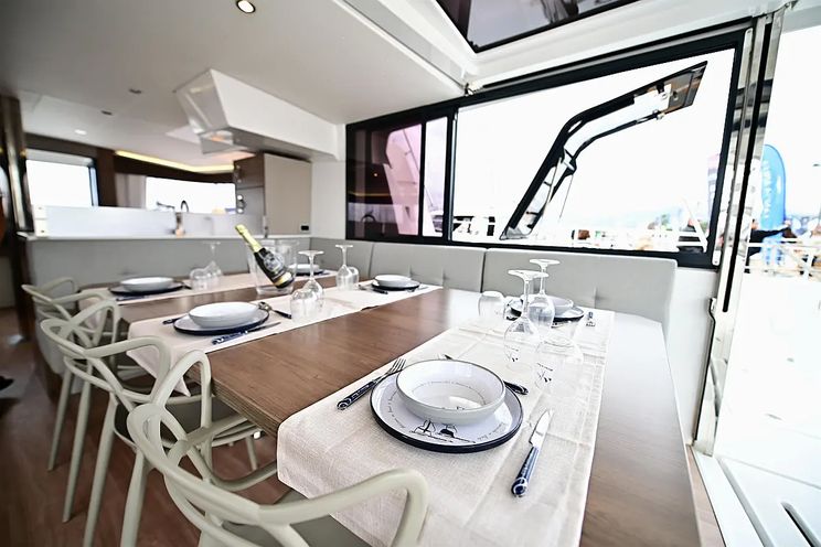 Charter Yacht ARCHE IV - Bali 4.8 - 5 cabins - Italy - Salerno
