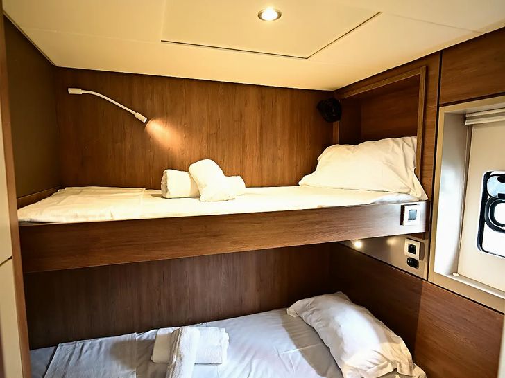 ARCHE IV - Twin cabin ARCHE IV - Twin cabin