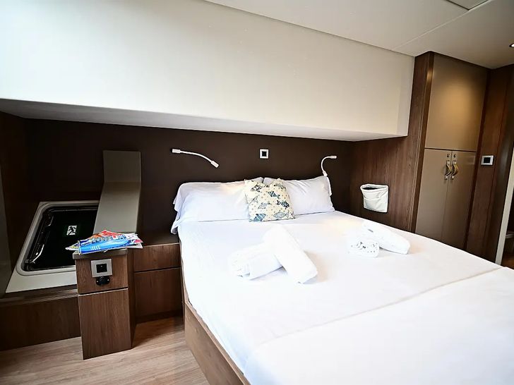 ARCHE IV - Double cabin ARCHE IV - Double cabin
