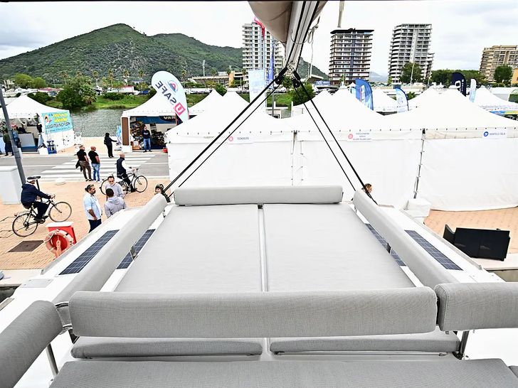 AGATIRNO Bali 4.8 - sun bathing area AGATIRNO Bali 4.8 - sun bathing area