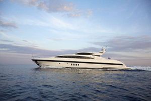 ALLURE - 105 Sport Mangusta - 4 Cabins - 2015 - Nassau - Staniel Cay - Exumas ALLURE - 105 Sport Mangusta - 4 Cabins - 2015 - Nassau - Staniel Cay - Exumas