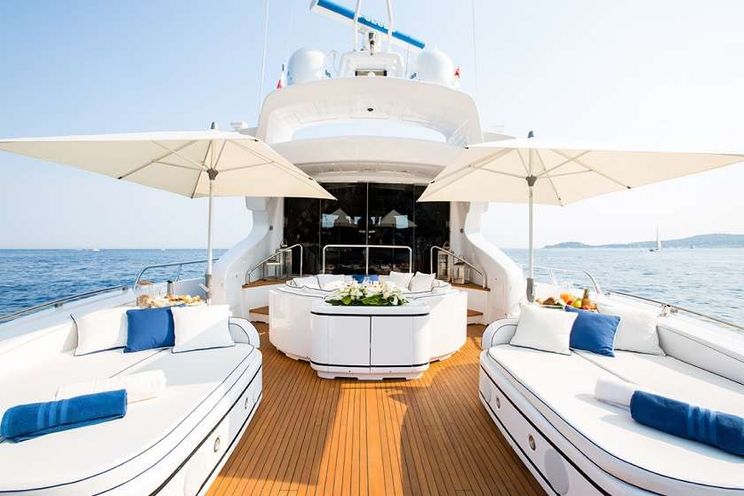Charter Yacht ALLURE - 105 Sport Mangusta - 4 Cabins - 2015 - Nassau - Staniel Cay - Exumas
