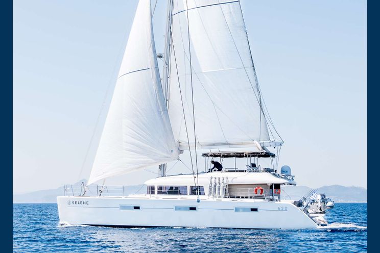 Charter Yacht SELENE - Lagoon 620 - 5 Cabins - Athens - Mykonos - Paros - Santorini