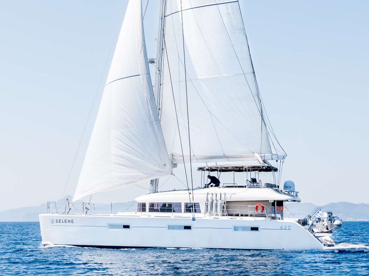 SELENE Fountaine Pajot Alegria 67 - main profile SELENE Fountaine Pajot Alegria 67 - main profile