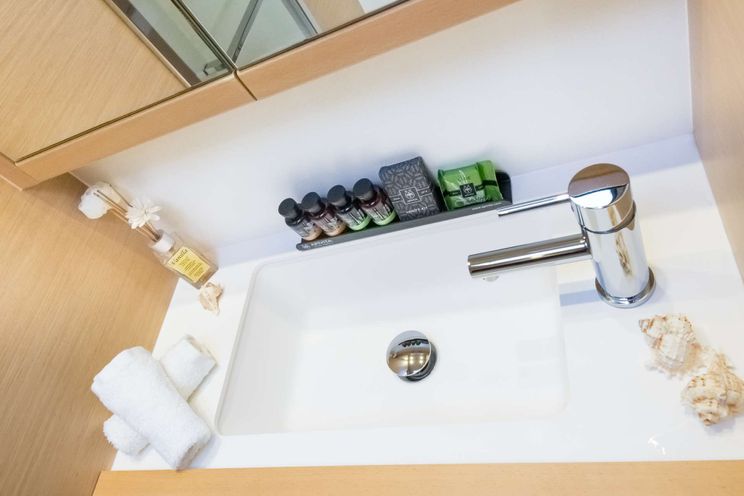 Charter Yacht SELENE - Lagoon 620 - 5 Cabins - Athens - Mykonos - Paros - Cyclades - Greece