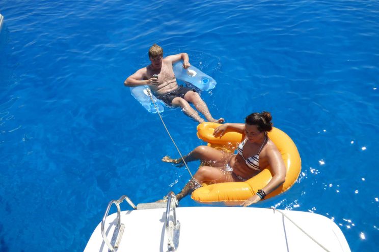 Charter Yacht GROOVY - Robertson and Caine 42 - Grenadines - Grenada - Leeward Islands - Windward Islands