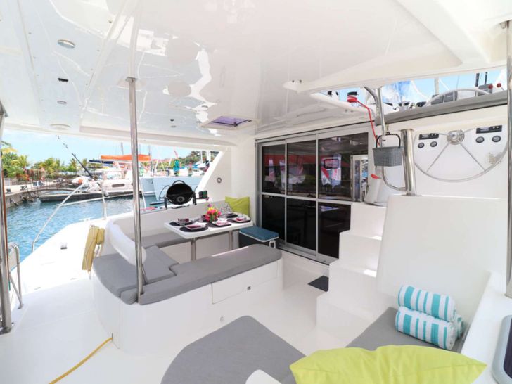 GROOVY Robertson and Caine 42 - aft deck GROOVY Robertson and Caine 42 - aft deck