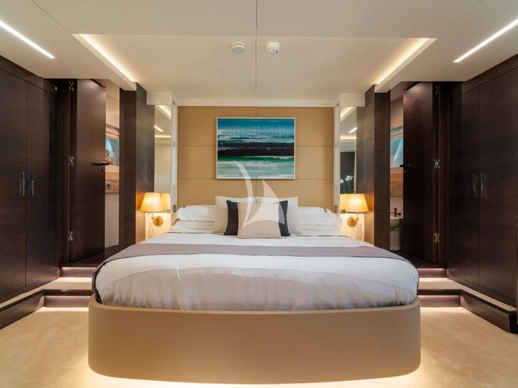 55 FIFTYFIVE Cerri Flying Sport 102 - VIP cabin 1 55 FIFTYFIVE Cerri Flying Sport 102 - VIP cabin 1