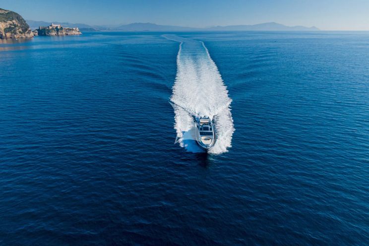 Charter Yacht 55 FIFTYFIVE - Cerri Flying Sport 102 - 4 Cabins - Naples - Capri - Positano - Amalfi Coast - Italy