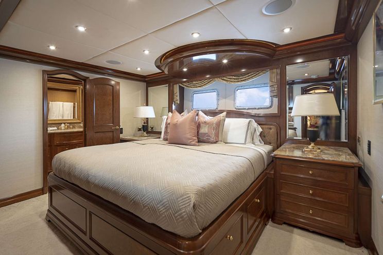 Charter Yacht AQUASITION - Trinity 142 - 5 Cabins - Newport - New England - Boca Raton - Florida - Nassau - Bahamas