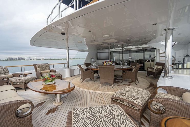 Charter Yacht AQUASITION - Trinity 142 - 5 Cabins - Newport - New England - Boca Raton - Florida - Nassau - Bahamas