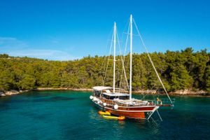 ALLURE - Bodrum Shipyard 28 metres - 7 Cabins - Split - Hvar - Dubrovnik ALLURE - Bodrum Shipyard 28 metres - 7 Cabins - Split - Hvar - Dubrovnik