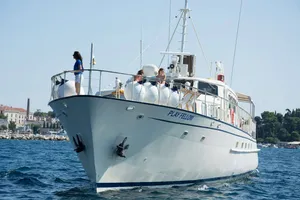 PLAY FELLOW - Custom Build 30 m - 4 Cabins - Trojir - Split - Croatia PLAY FELLOW - Custom Build 30 m - 4 Cabins - Trojir - Split - Croatia