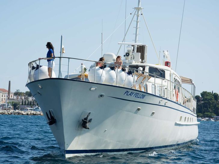 PLAY FELLOW - Custom Build 30 m,main profile PLAY FELLOW - Custom Build 30 m,main profile