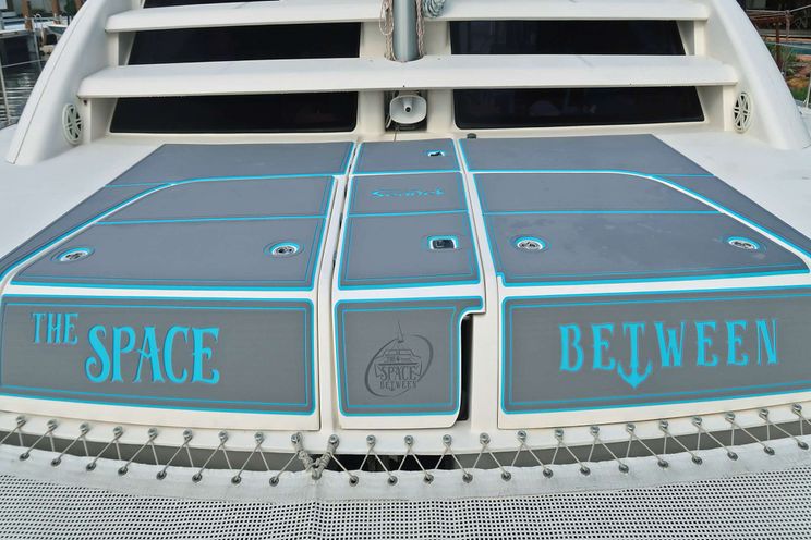 Charter Yacht THE SPACE BETWEEN - Leopard 46 - 3 Cabins - Fort Lauderdale - The Florida Keys - Miami - The Bahamas