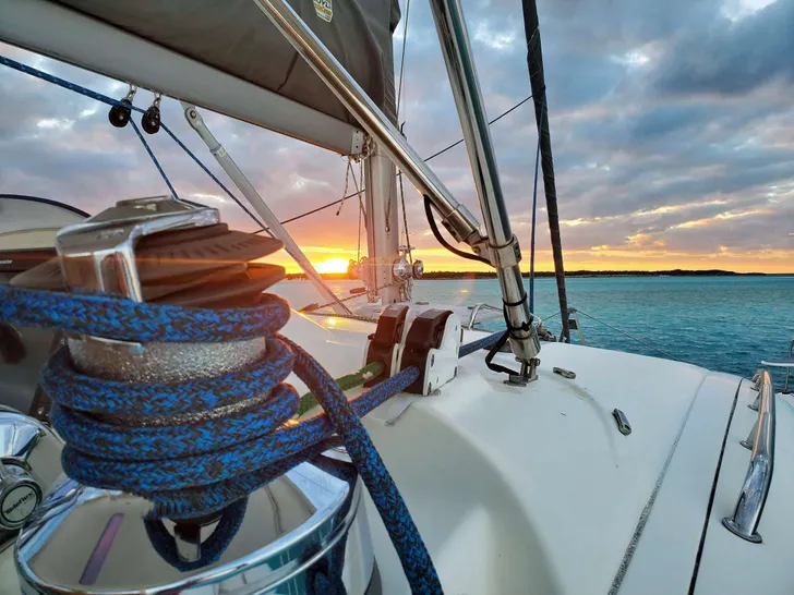 THE SPACE BETWEEN THE SPACE BETWEEN