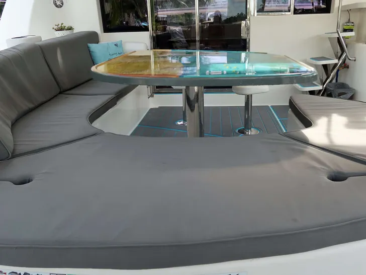 THE SPACE BETWEEN THE SPACE BETWEEN