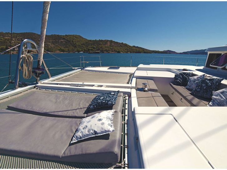 TWIN PRIDE - sun deck TWIN PRIDE - sun deck