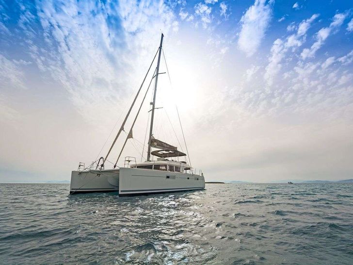 MELITI Lagoon 560 - profile MELITI Lagoon 560 - profile