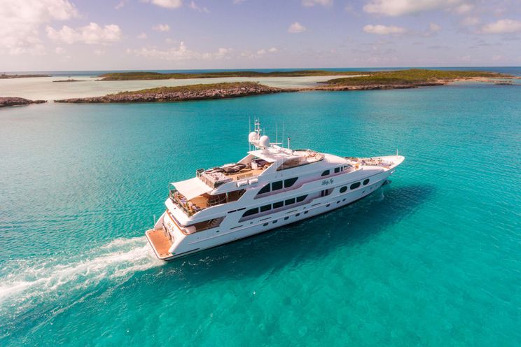 Charter Yacht LADY JOY - Christensen 157 - 6 Cabins - Nassau - Exumas - Bahamas