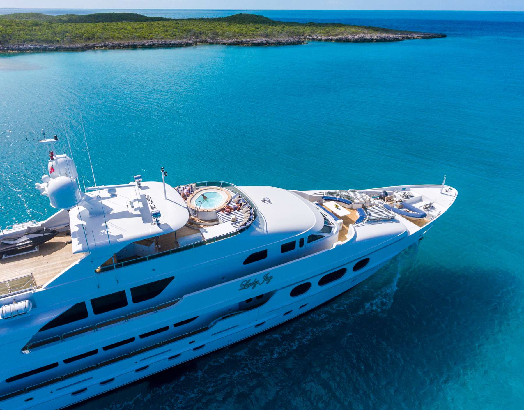 Charter Yacht LADY JOY - Christensen 157 - 6 Cabins - Nassau - Exumas - Bahamas