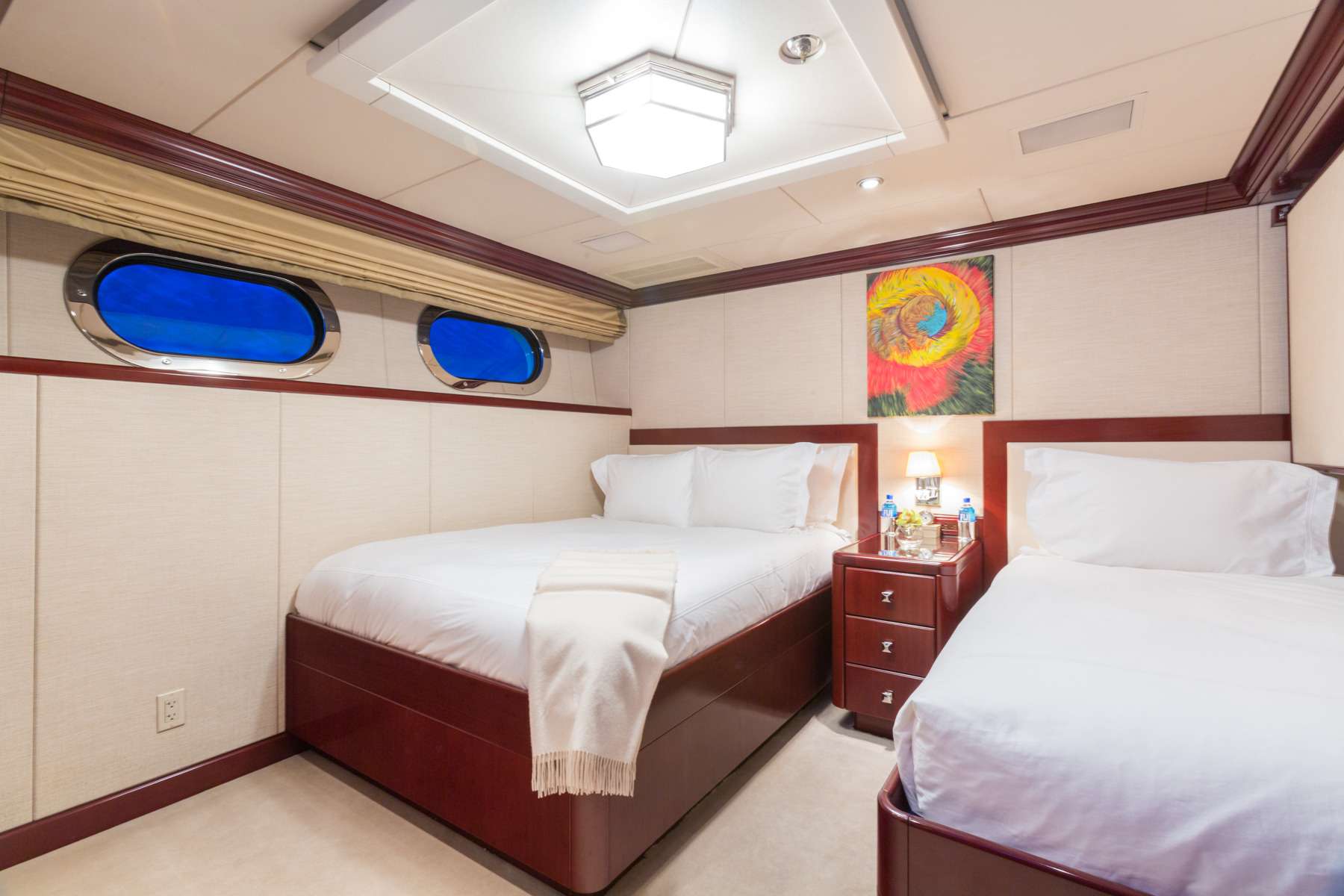 Charter Yacht LADY JOY - Christensen 157 - 6 Cabins - Nassau - Exumas - Bahamas