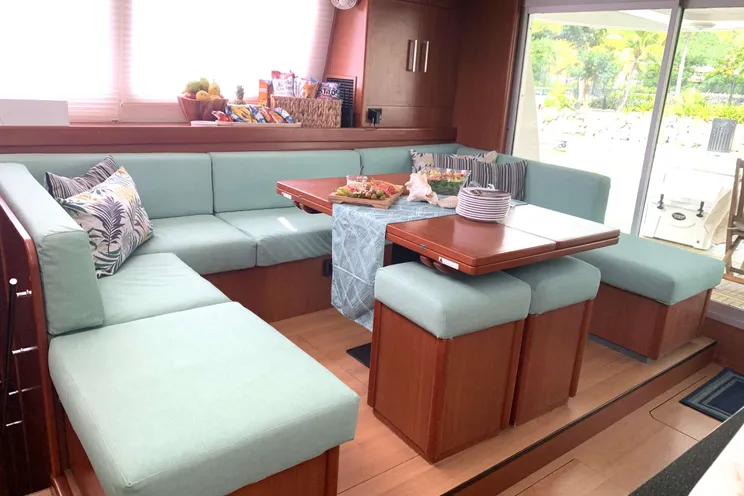 Charter Yacht DOLPHIN DAZE - Leopard 58 - 5 cabins - St Thomas - St John - St Croix