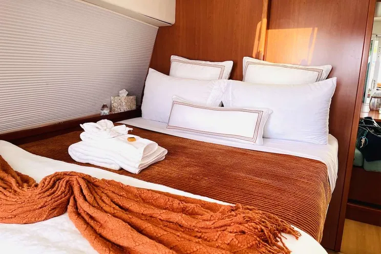 Charter Yacht DOLPHIN DAZE - Leopard 58 - 5 cabins - St Thomas - St John - St Croix