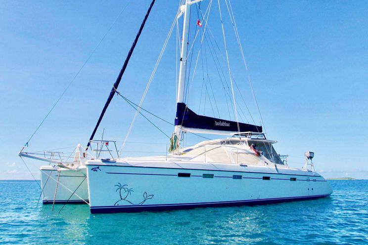 Charter Yacht ISOLABLUE - 3 Cabins - Caribbean Windward Islands - Grenadines