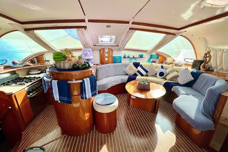 Charter Yacht ISOLABLUE - 3 Cabins - Caribbean Windward Islands - Grenadines